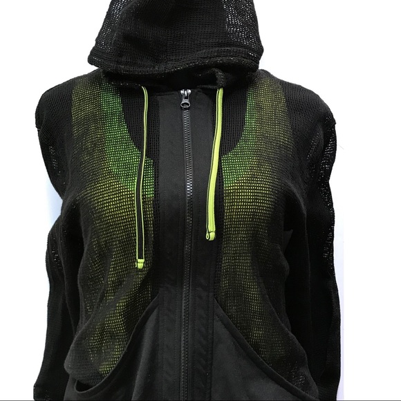 F21 Active Sports Mesh Jacket - Picture 4 of 11